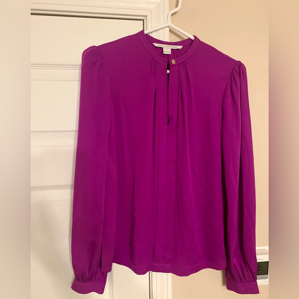 Women’s size 4 Diane von Furstenburg Blouse